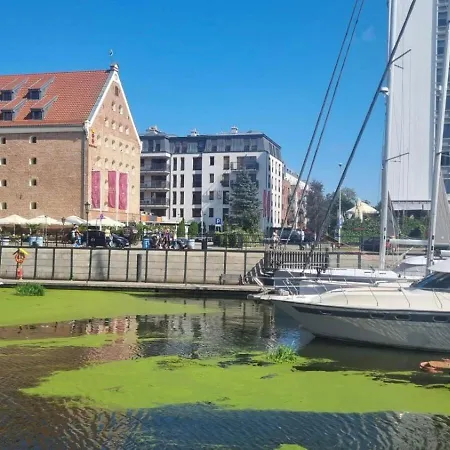 Uroczy W Samym Centrum Gdanska , Bezplatne Miejsce Parkingowe. *