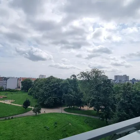 Uroczy W Samym Centrum Gdanska , Bezplatne Miejsce Parkingowe. * Gdańsk