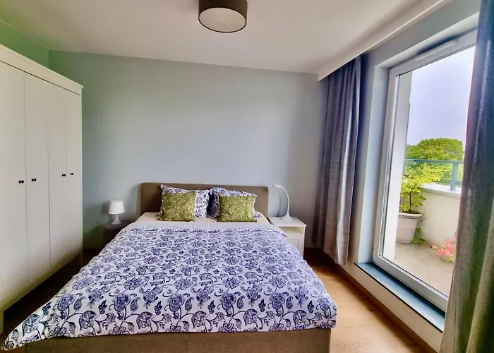 Uroczy W Samym Centrum Gdanska , Bezplatne Miejsce Parkingowe. * Gdaňsk